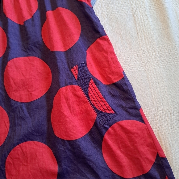 Mini Boden girls dress 4-5 years purple with red dots, 2 pockets, VGUC #2 of 2 - Picture 3 of 6